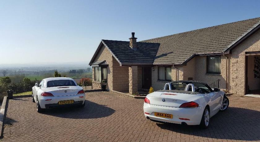 פורפאר One Strathview B&B מראה חיצוני תמונה